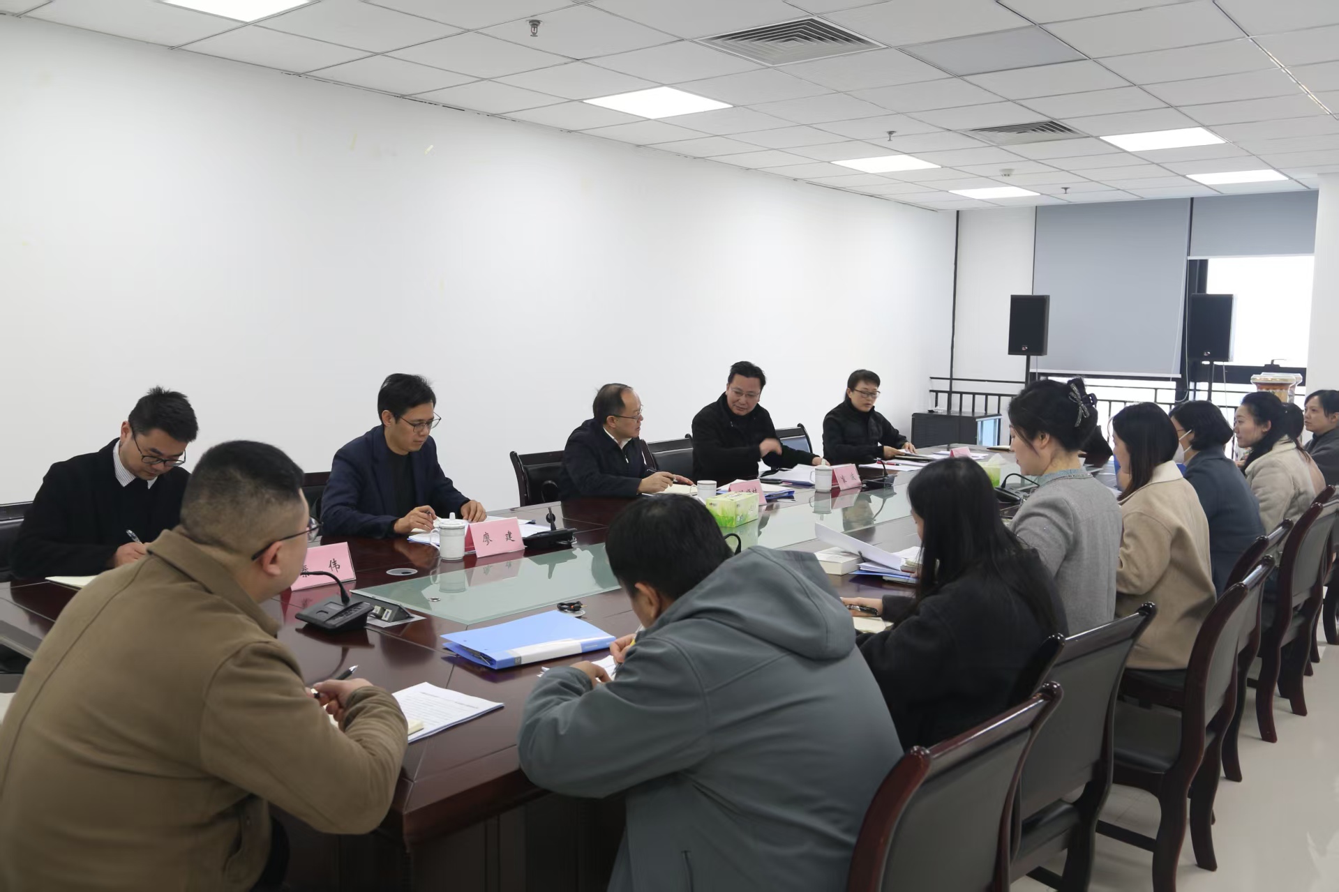 1764304918855685.jpg 1764304918855685.jpg